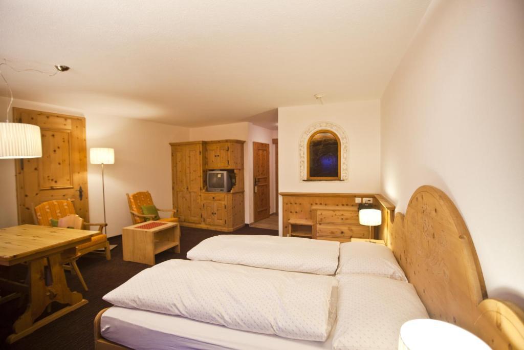 Hotel Seraina Sils Maria Pokój zdjęcie